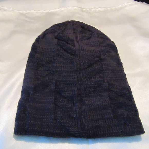 New Men's Touque's Fleece lining- 100 % Acrylic - - Picture 1 of 5
